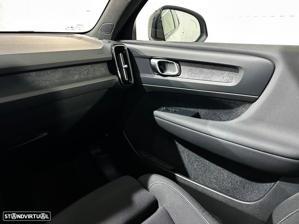 Volvo C40 Recharge Single Motor Plus - 24