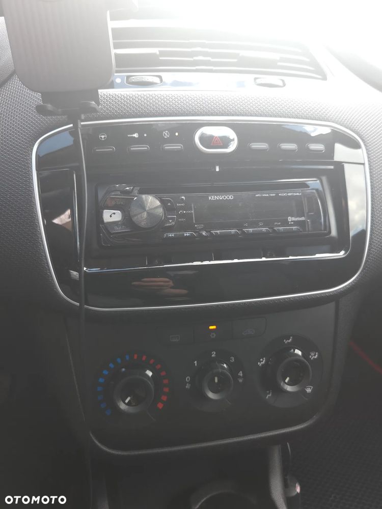 Fiat Punto 1.4 Easy S&S - 13