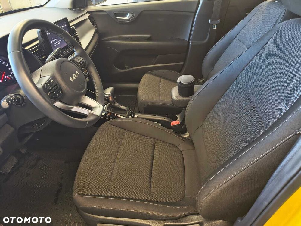 Kia Rio - 4