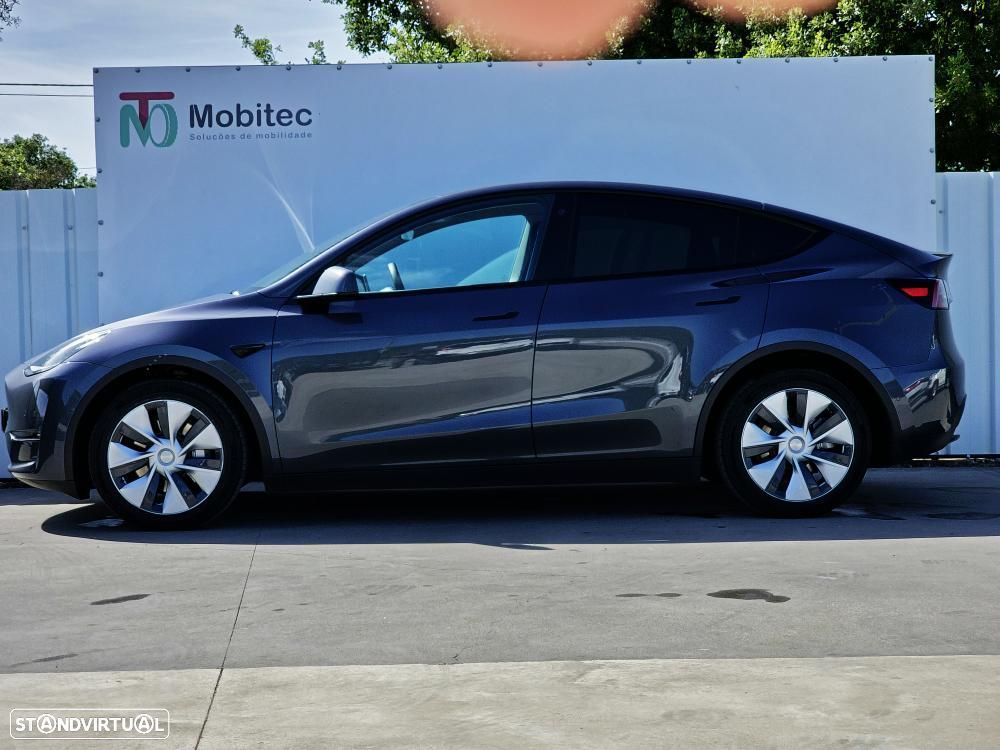 Tesla Model Y Long Range Dual Motor AWD - 6