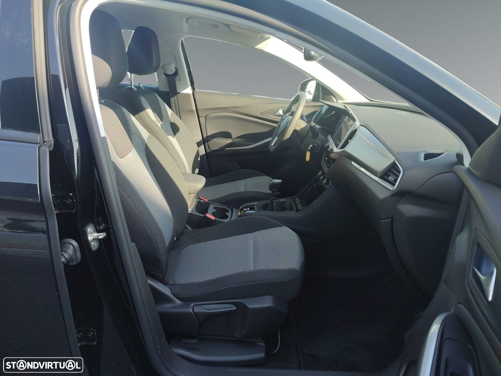 Opel Grandland 1.2 T Design & Tech - 14