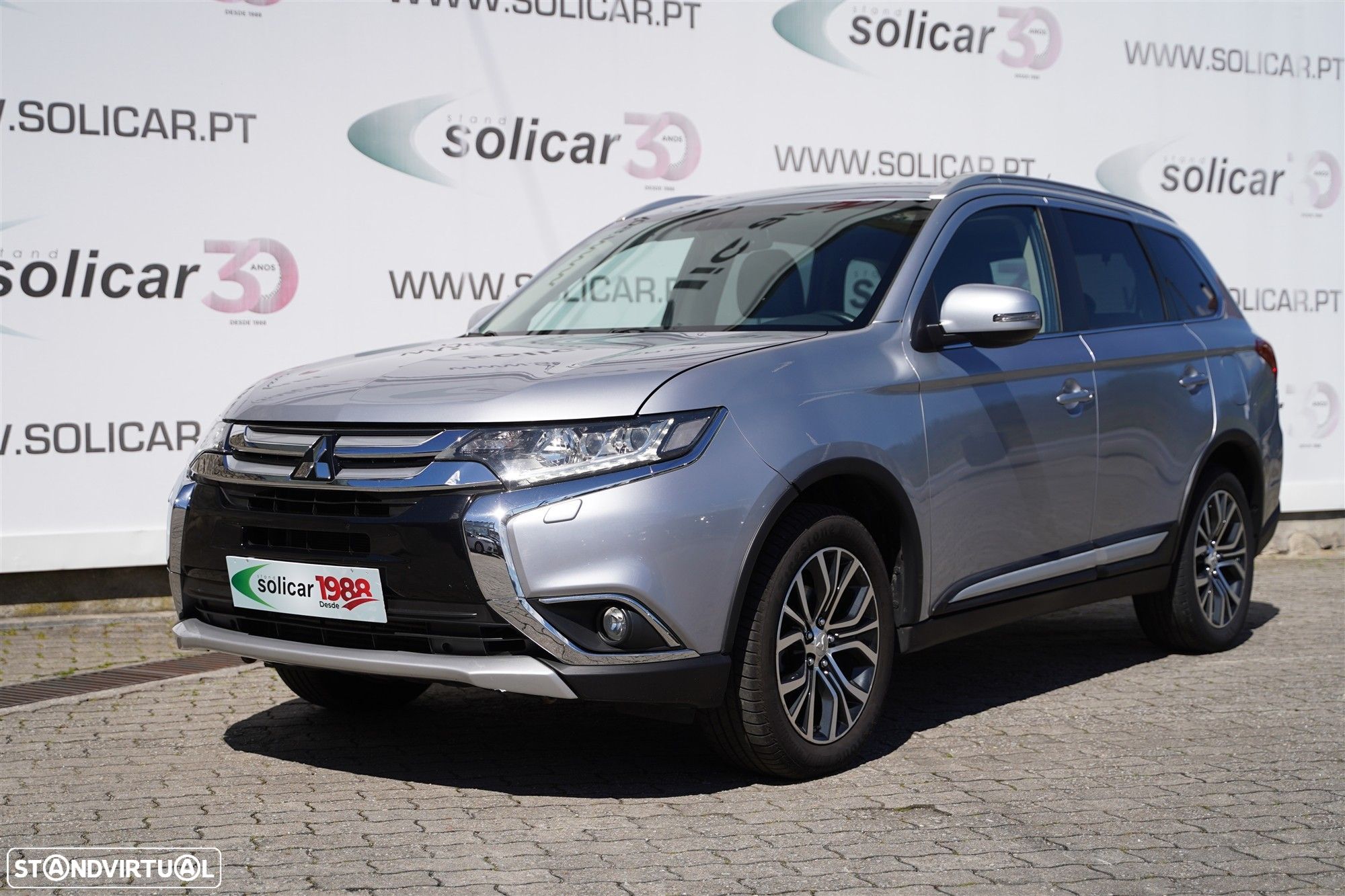 Mitsubishi Outlander 2.2 DI-D Intense - 1