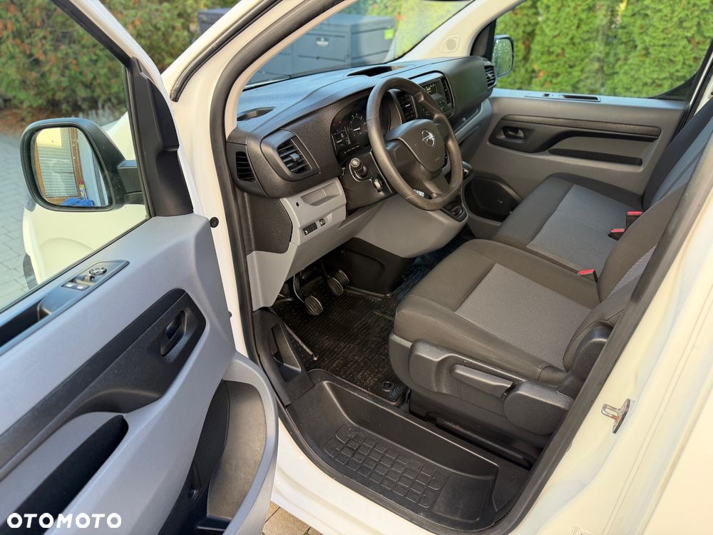 Opel Vivaro - 23