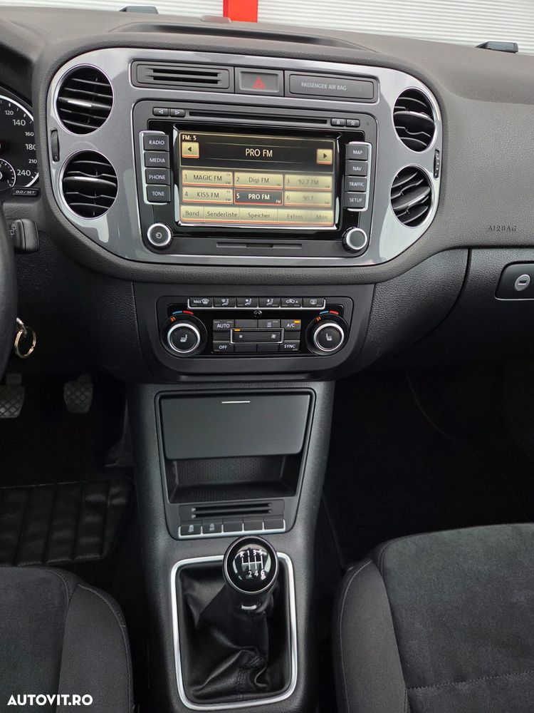 Volkswagen Tiguan 2.0 TDI DPF BlueMotion Technology Cup Sport & Style - 20