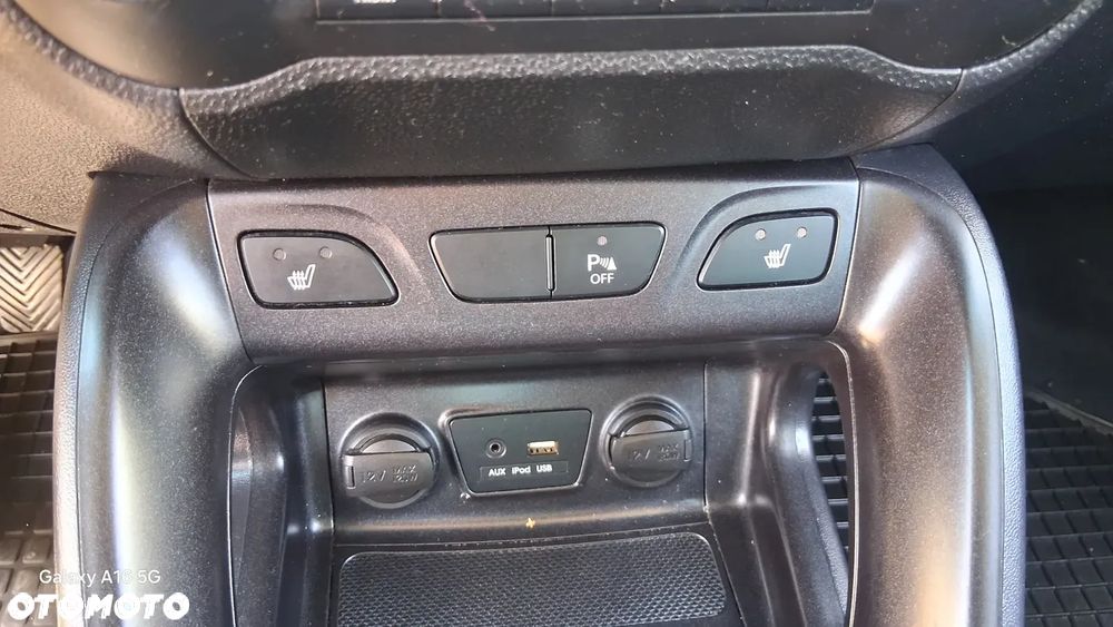 Hyundai ix35 2.0 CRDi 4WD Premium - 16