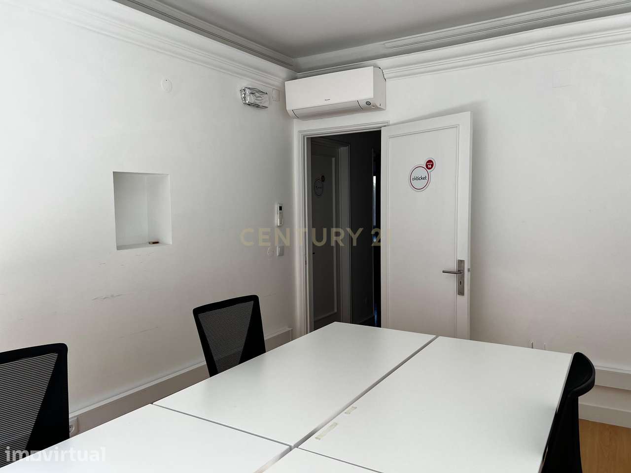 Escritório 30m² | Av. António Augusto de Aguiar | Tudo incluído - Grande imagem: 4/17