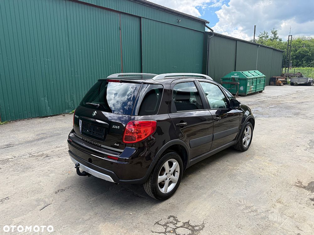 Suzuki SX4 2.0 DDiS 4x4 Style - 4