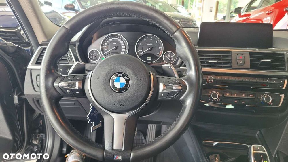 BMW Seria 3 - 18