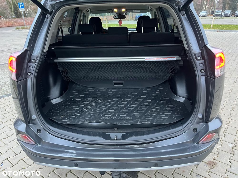 Toyota RAV4 - 26