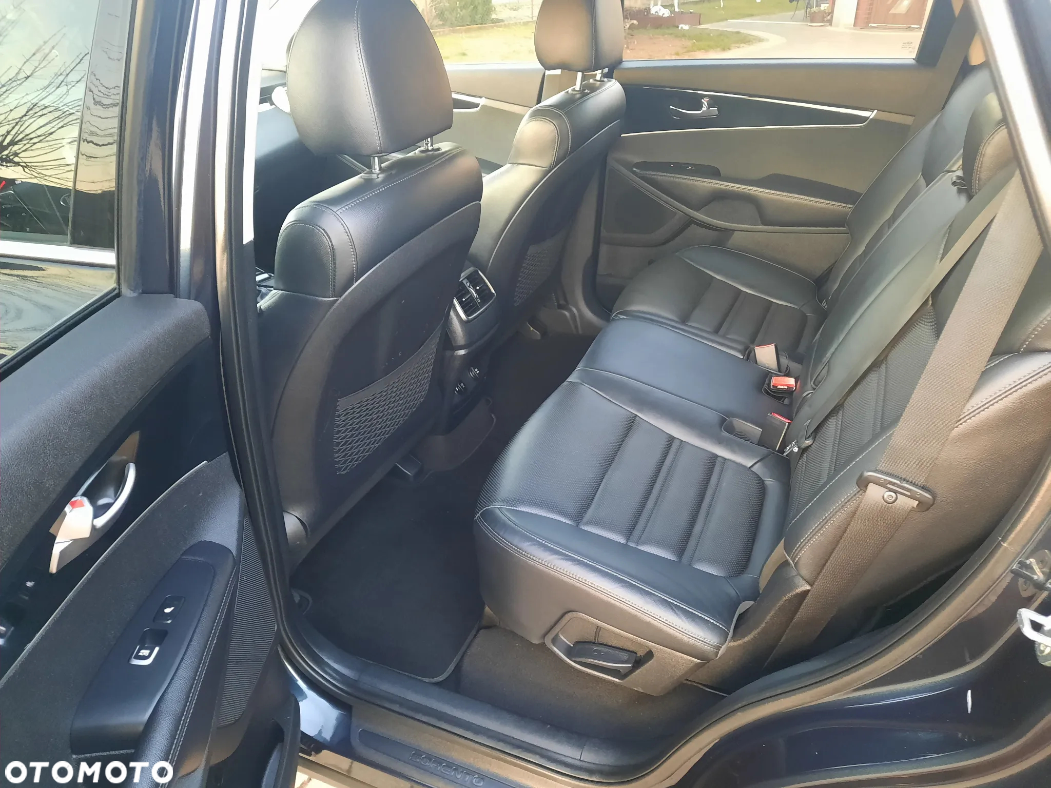 Kia Sorento - 8