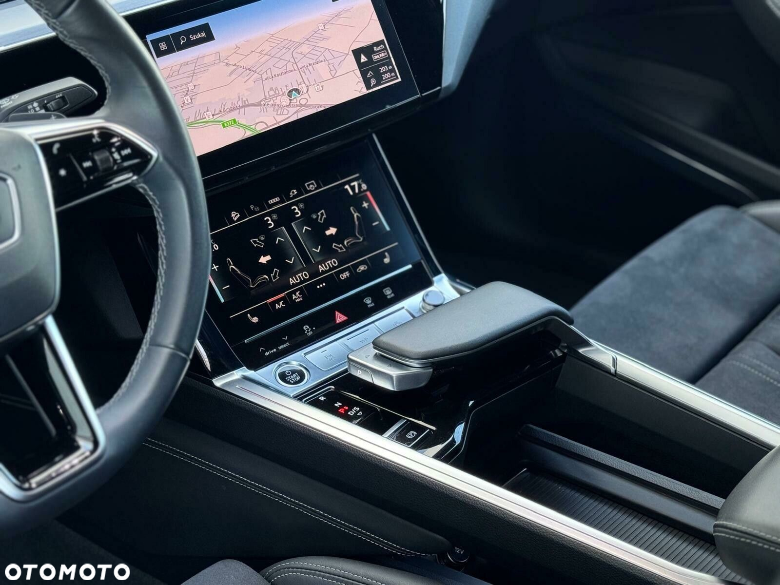Audi e-tron - 11