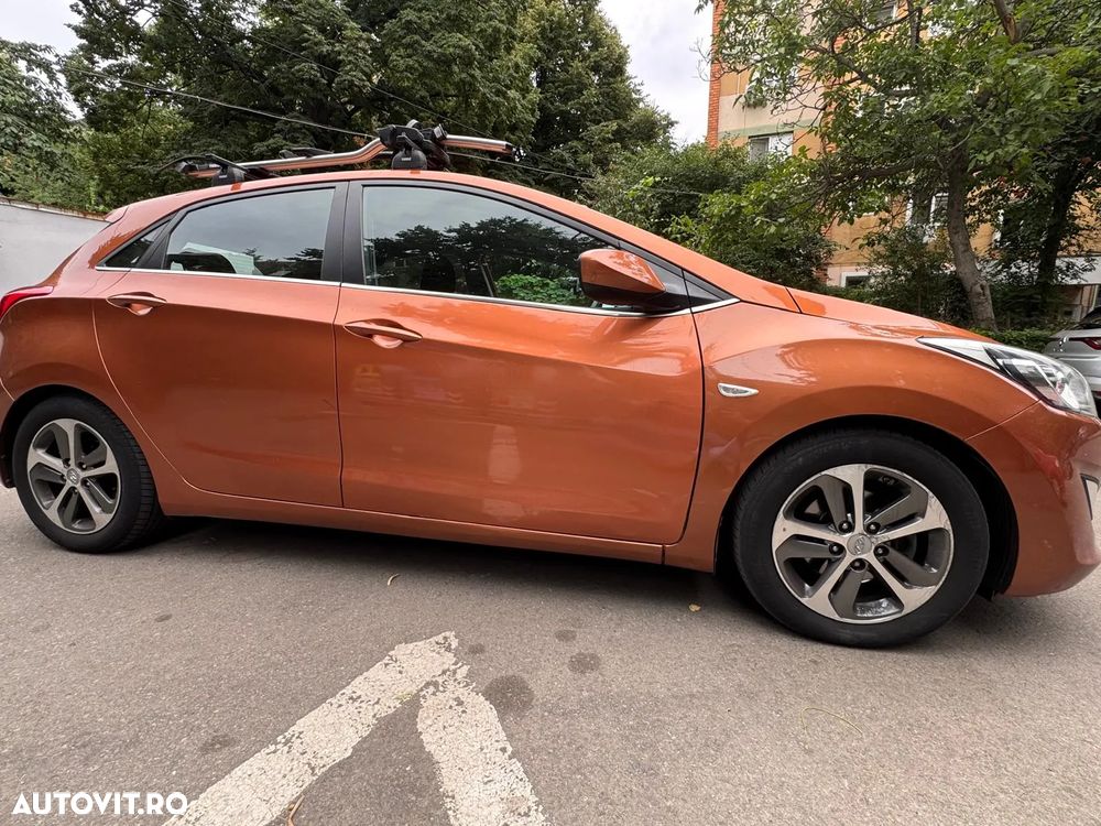 Hyundai i30 1.6 CRDI DPF 5DR MT Highway - 5