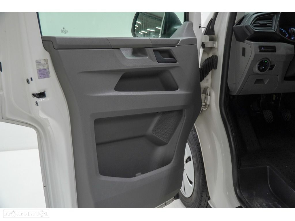 VW Transporter 6.1 Kombi 19- 2.0 TDI BUSINESS - 10