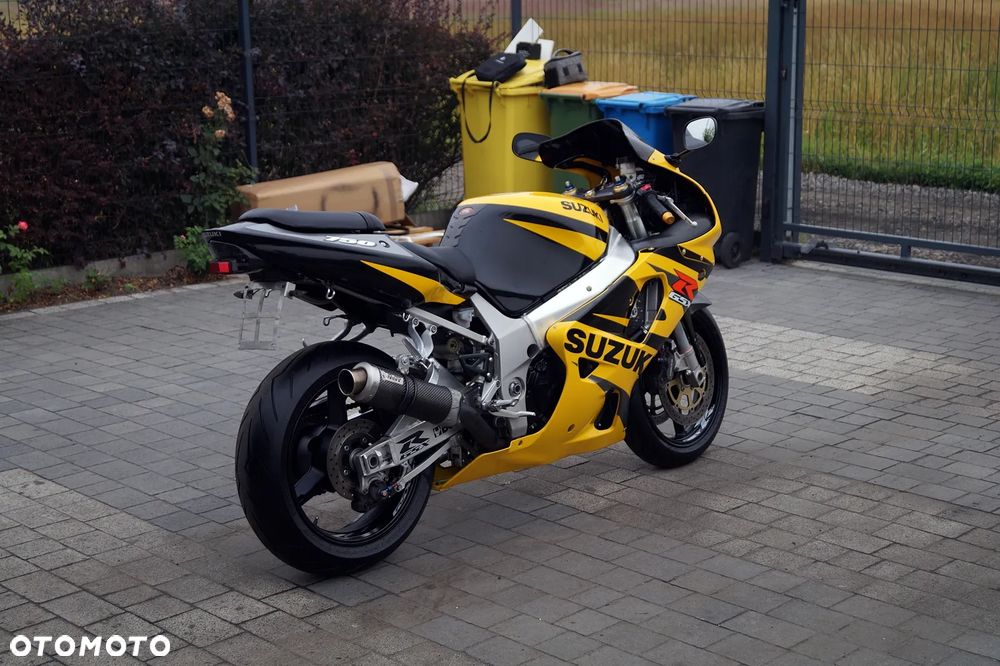 Suzuki GSX-R - 11
