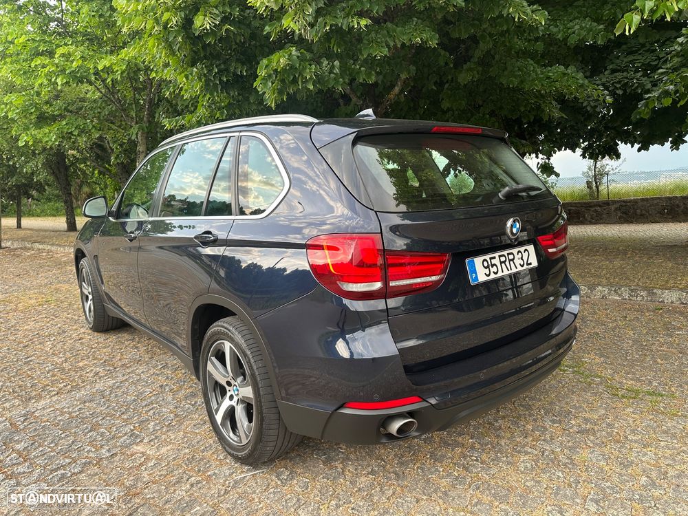 BMW X5 25 d sDrive Comfort 7L - 3