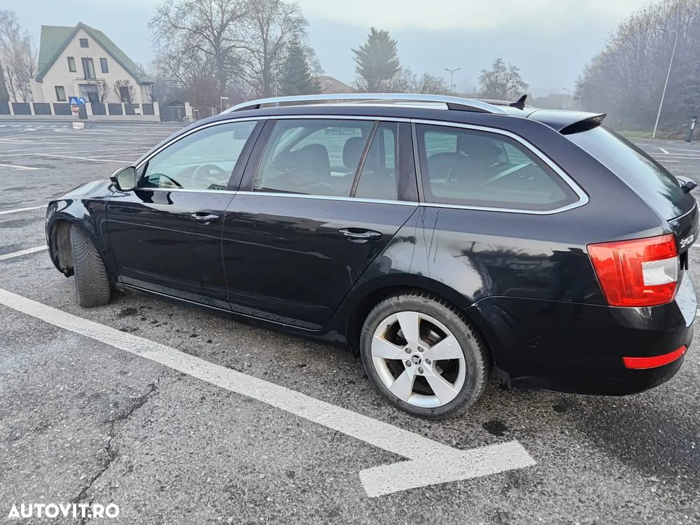 Skoda Octavia 1.6 TDI STYLE DSG - 3