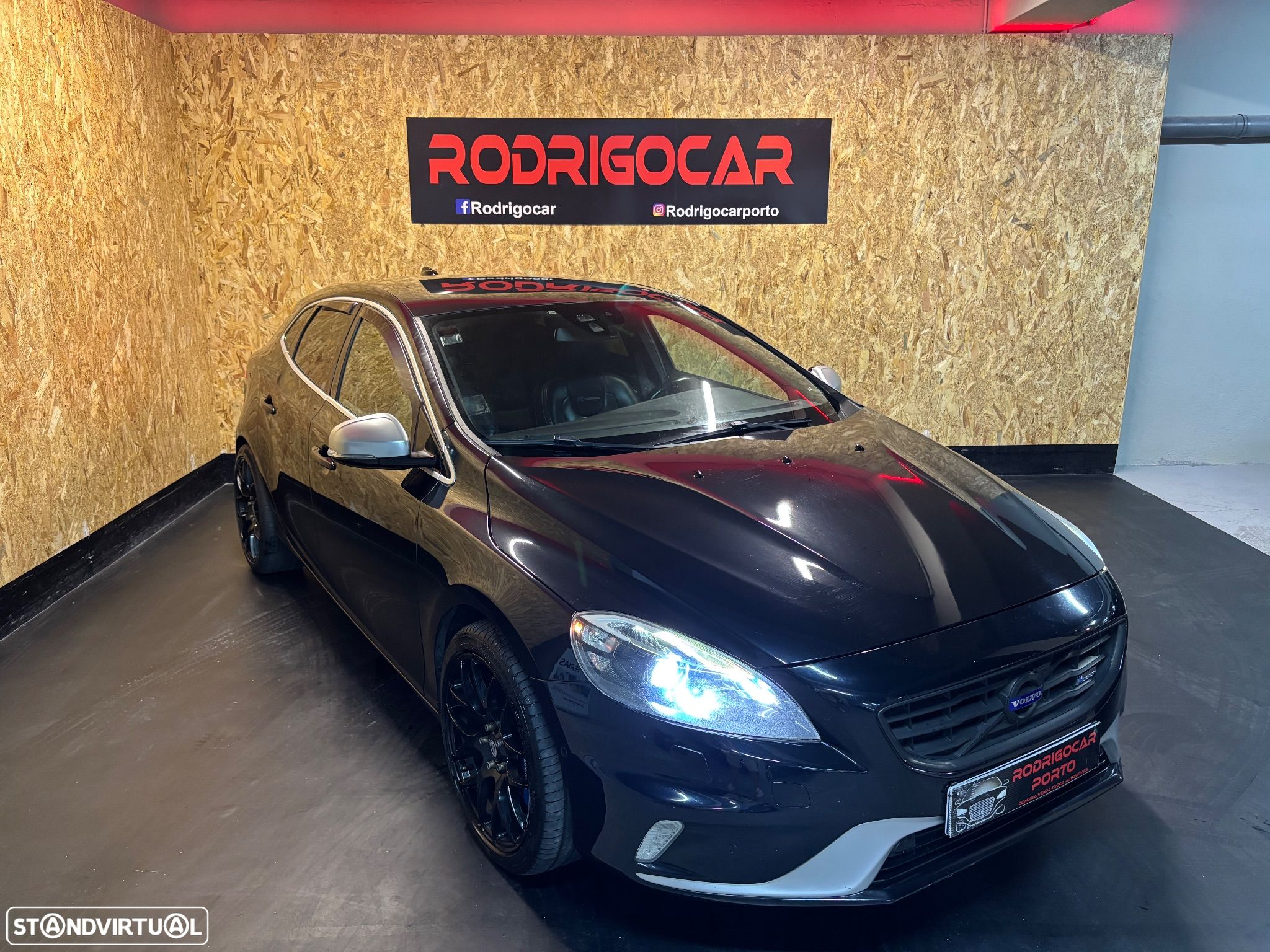 Volvo V40 1.6 D2 R-Design - 1