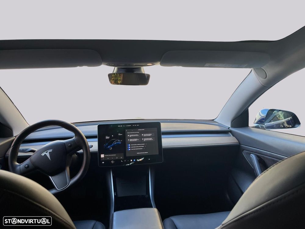 Tesla Model 3 - 14