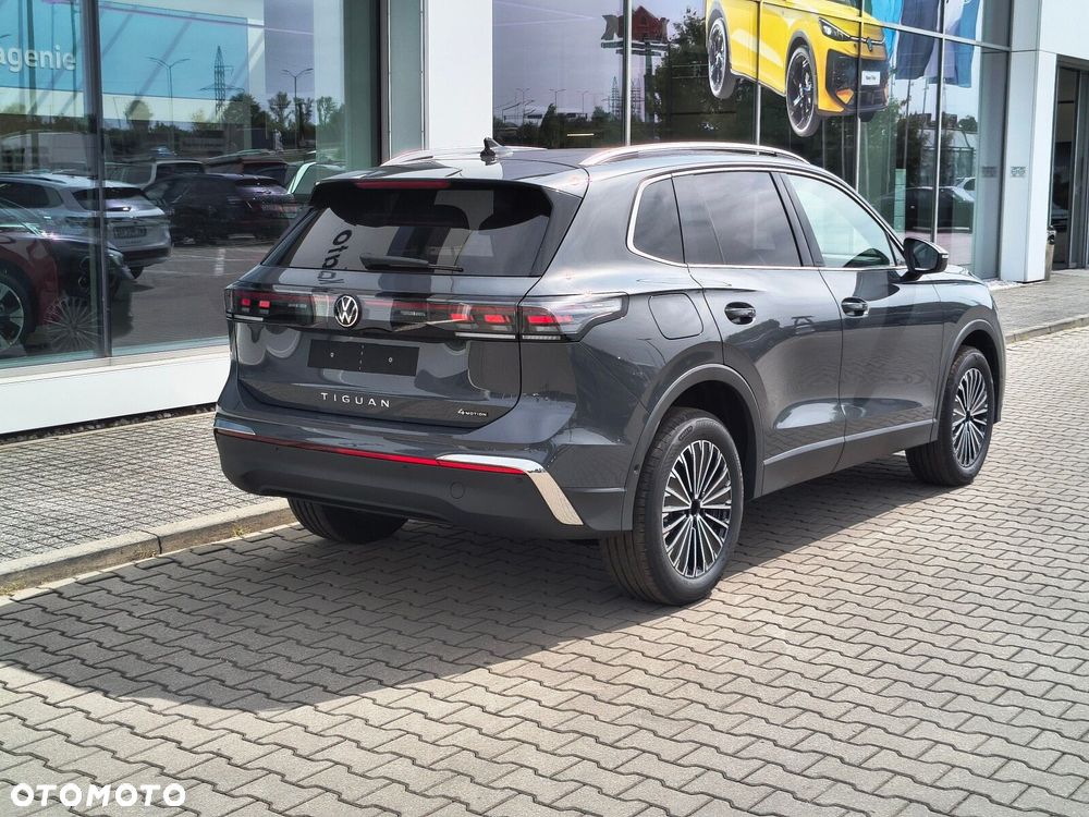 Volkswagen Tiguan - 6