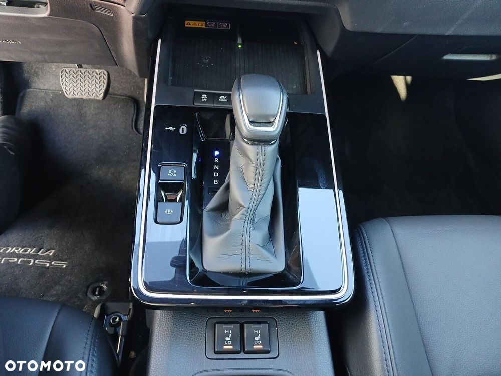 Toyota Corolla Cross - 20