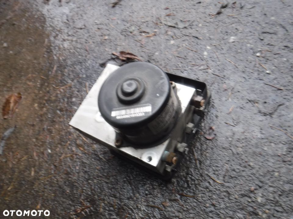 Volvo XC90 XC70 S60  pompa ABS 30714956 - 1