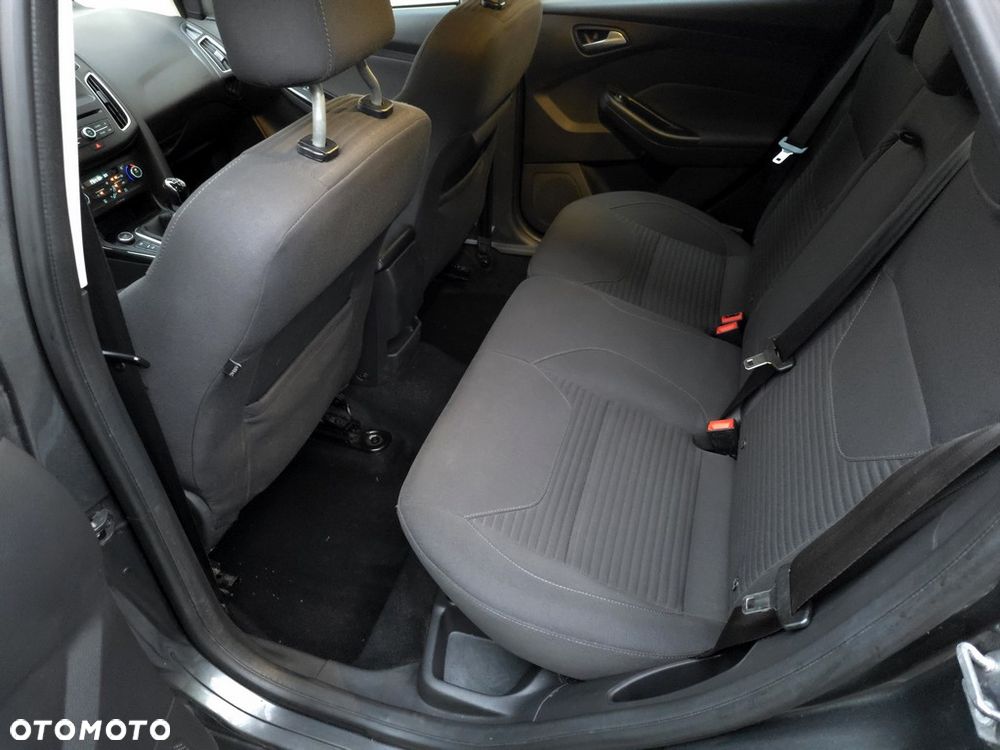 Ford Focus 1.5 TDCi Titanium - 8