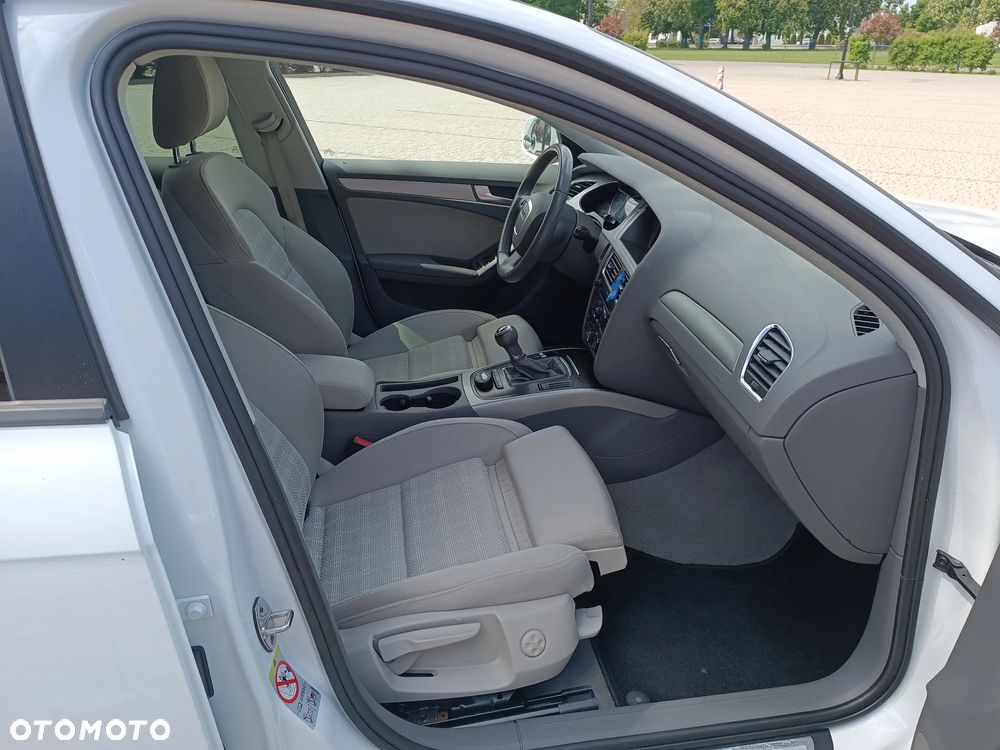 Audi A4 Avant 2.0 TDI - 11