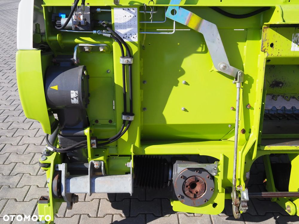 Claas PICK UP 300 HD - 6