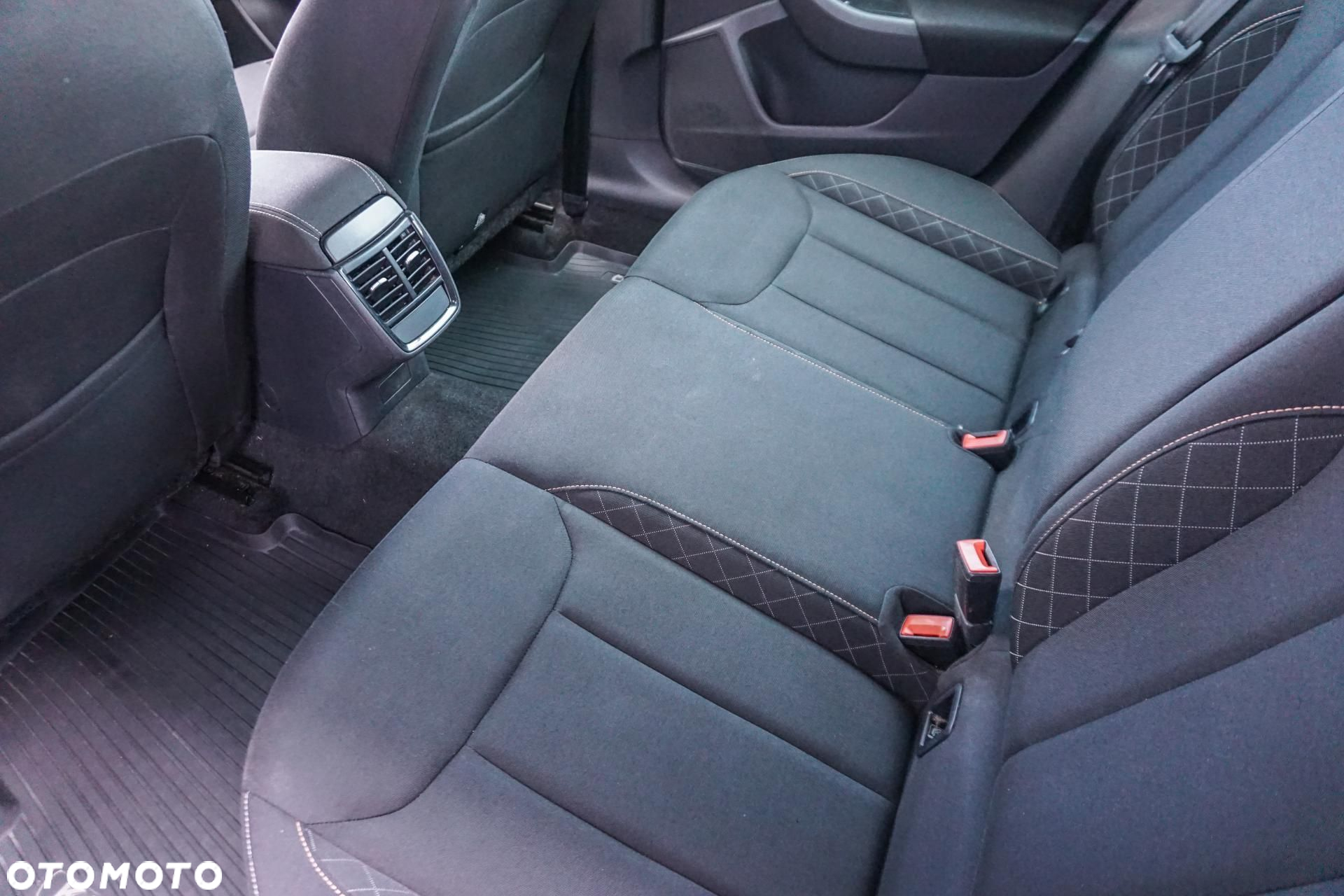 Skoda Kamiq 1.0 TSI Ambition DSG - 11