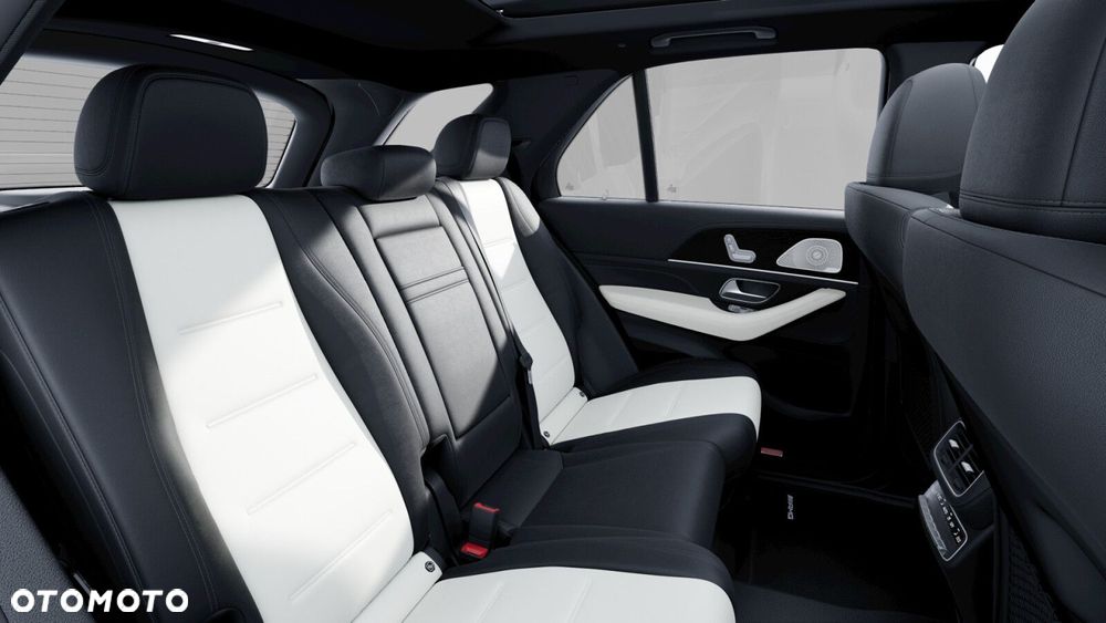 Mercedes-Benz GLE - 11