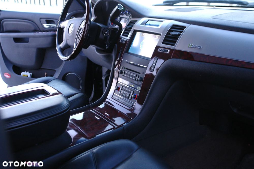 Cadillac Escalade 6.0 V8 Sport Luxury - 18