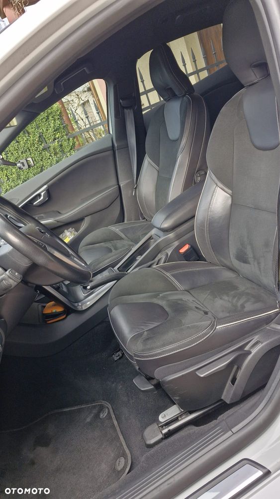 Volvo V40 D3 Drive-E R-Design Momentum - 15