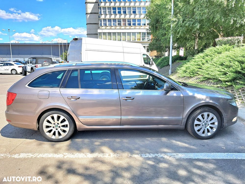 Skoda Superb 2.0 TDI Elegance - 3
