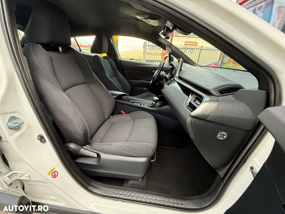 Toyota C-HR Flow - 14