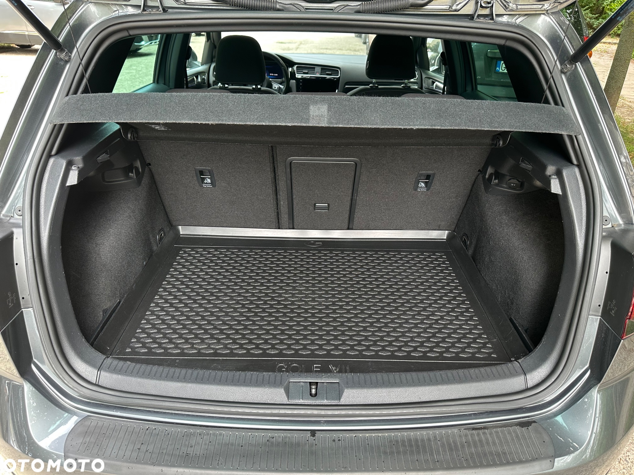 Volkswagen Golf VII 2.0 TSI BMT 4Mot R DSG - 28