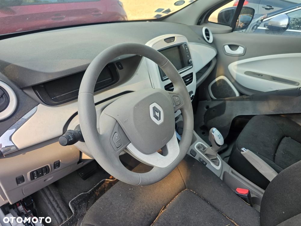 Renault Zoe - 12