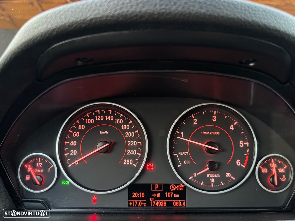 BMW 318 d Auto Line Sport - 16