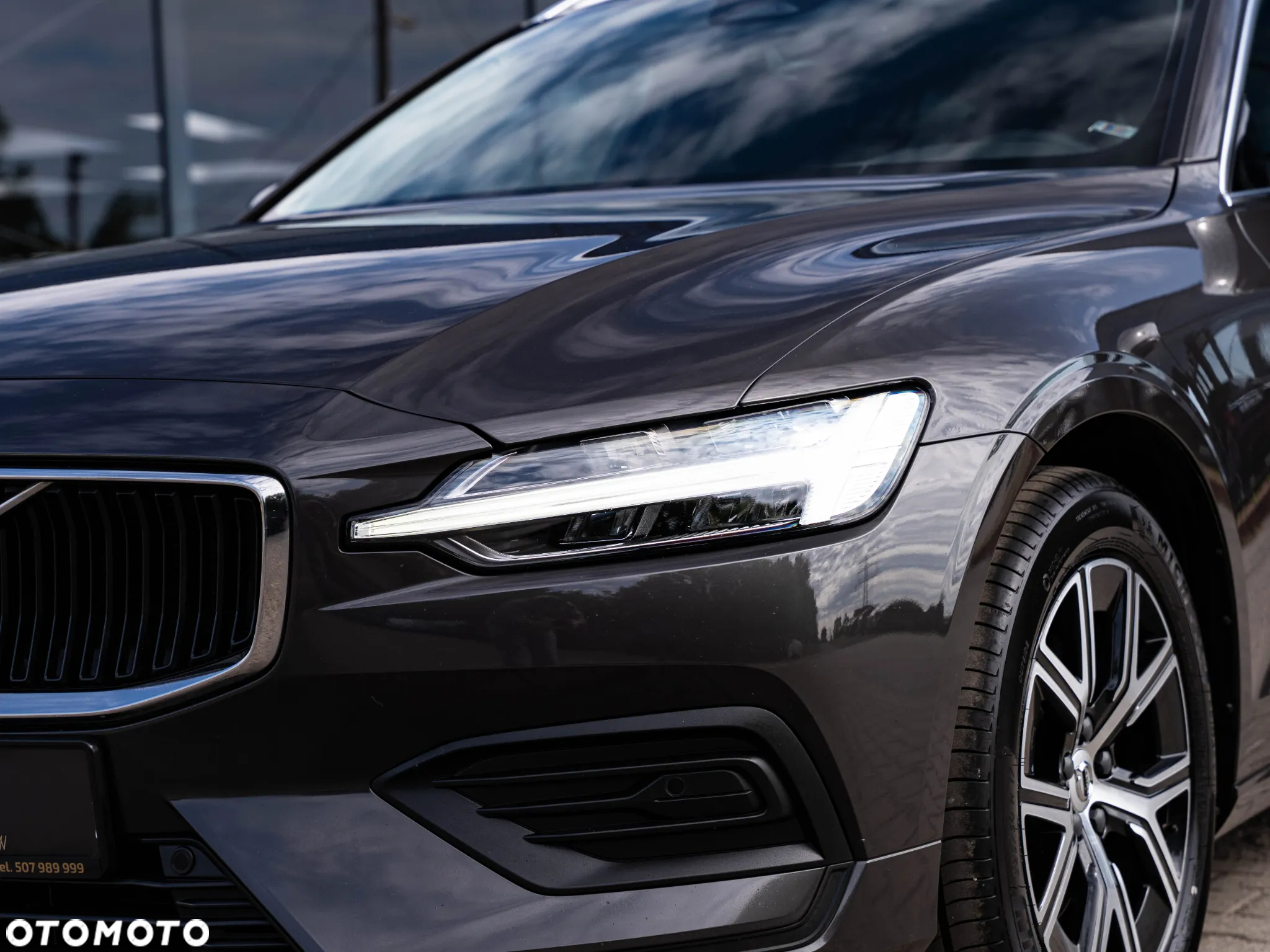 Volvo V60 B3 B Geartronic Momentum Core - 17