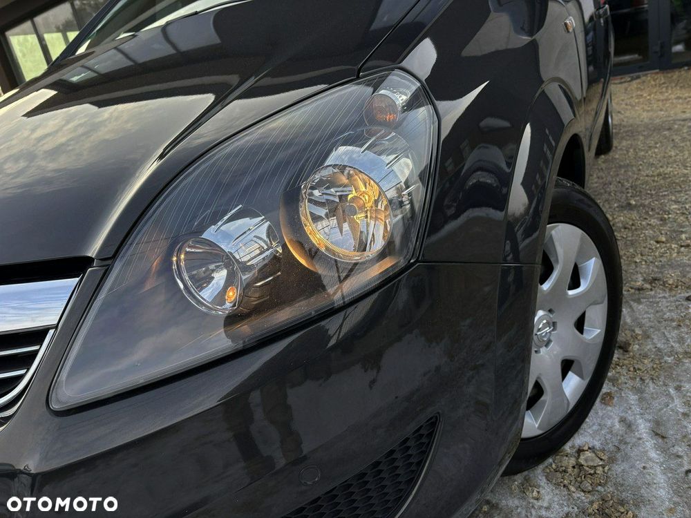 Opel Zafira 1.8 Family Plus - 10