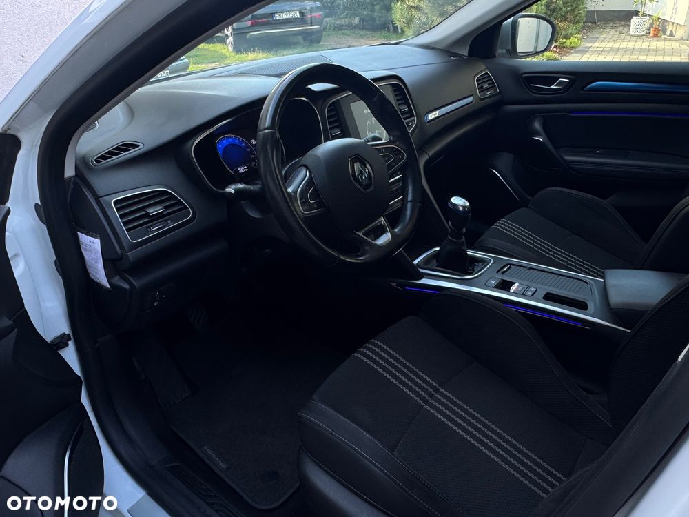 Renault Megane TCe 140 GPF GT LINE - 13