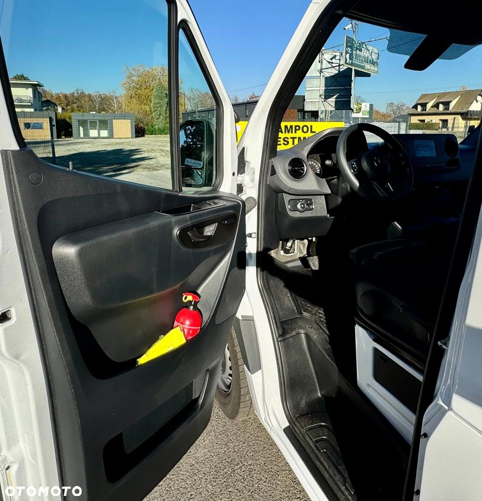 Mercedes-Benz Sprinter 317 - 9