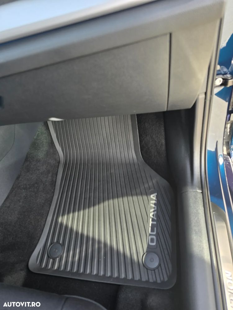 Skoda Octavia Combi Diesel 2.0 TDI DSG Style - 30