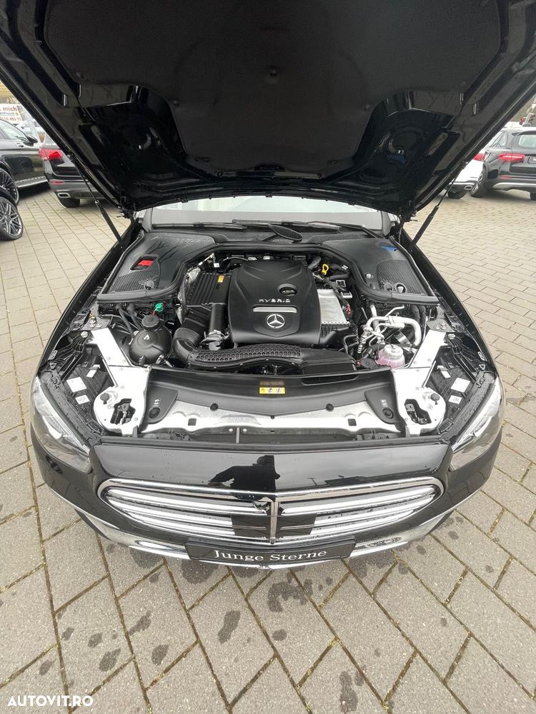 Mercedes-Benz E 300 de 4MATIC Aut. - 6