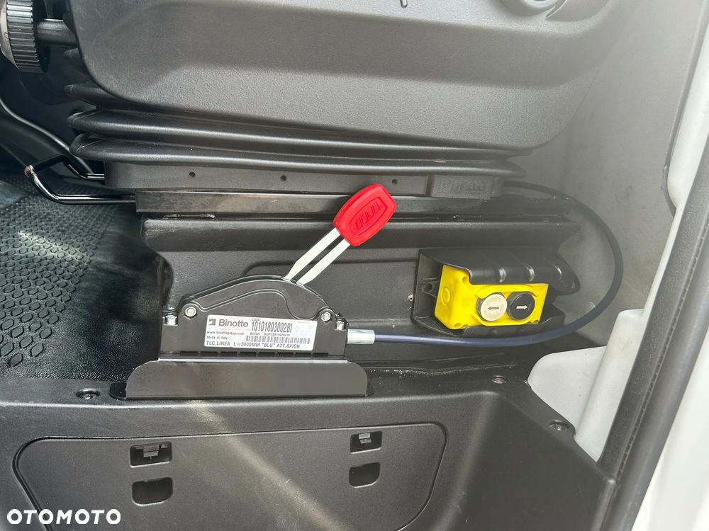 Iveco Daily 35C16 3.0 HPI Nowy MOCNY HDS 2800kg + wywrotka wywrot **Wzmocnione zawieszenie**Klima**Niski przebieg**DMC 3,5t**Na bliźniakach**Hak 3,5t.** - 27