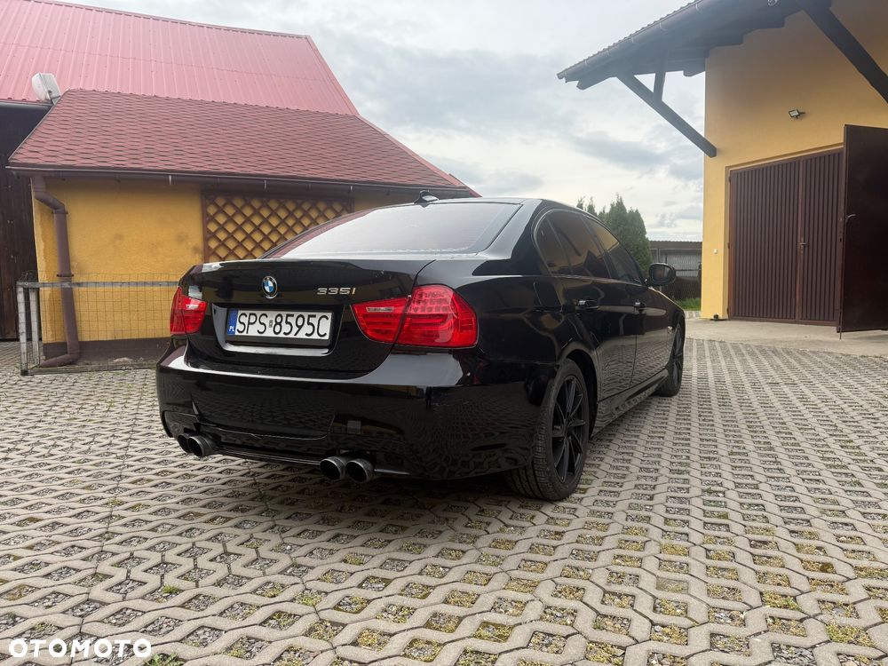 BMW Seria 3 335i Edition Exclusive - 22