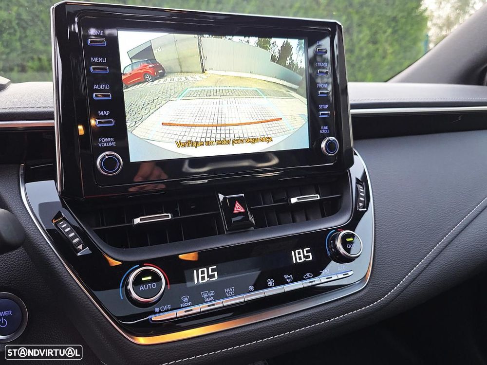 Toyota Corolla 2.0 Hybrid Exclusive - 27