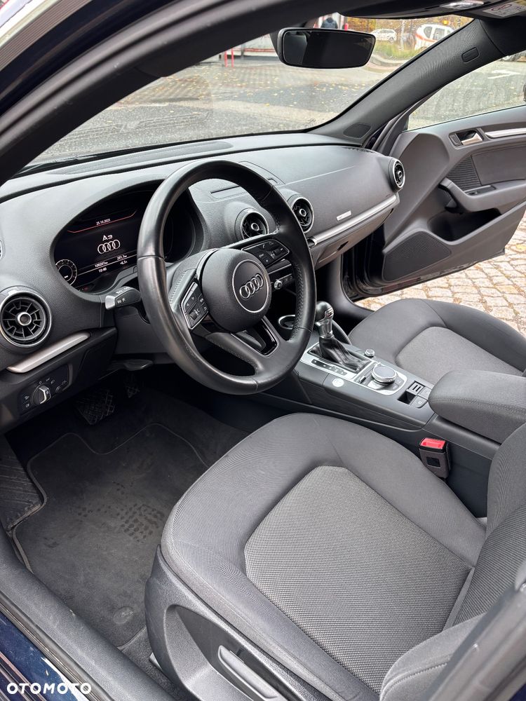 Audi A3 Sportback - 13