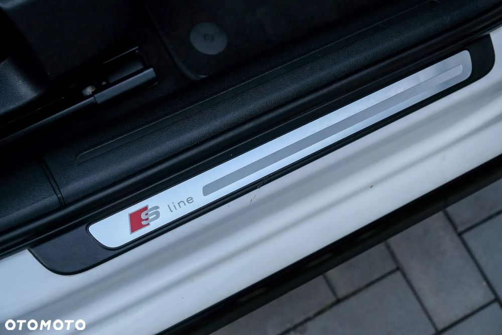 Audi A4 Avant 2.0 TDI DPF S line Sportpaket - 34