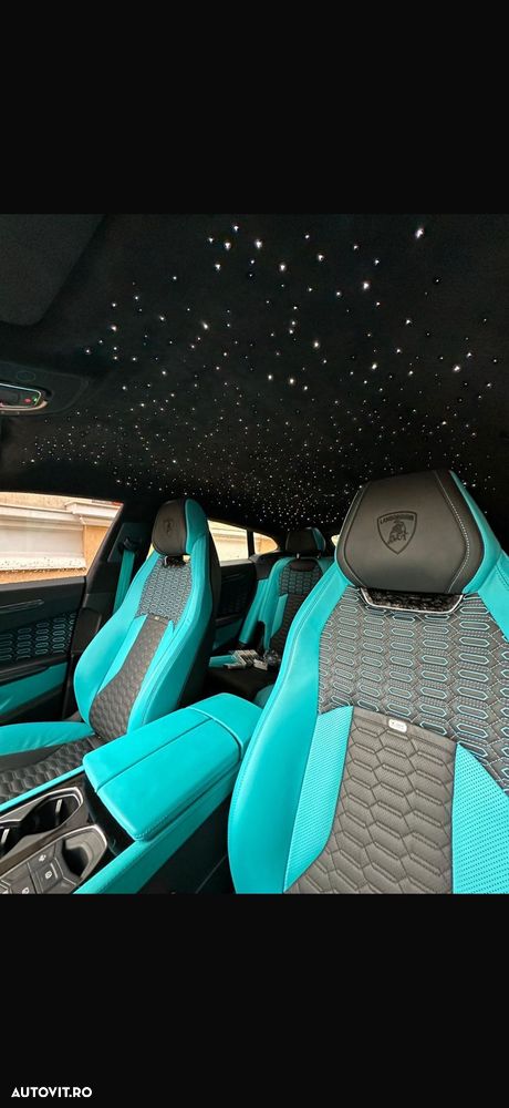 Lamborghini URUS - 13