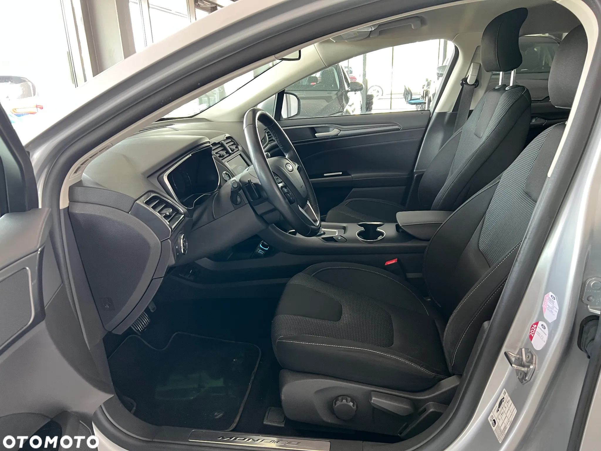 Ford Mondeo 2.0 EcoBlue Titanium - 21